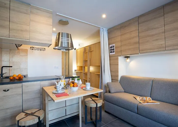 Le Curling B - Val Claret-39 By Interhome